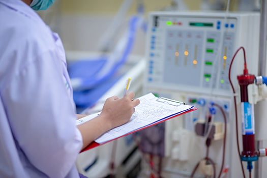 Nurse in an acute dialysis setting
